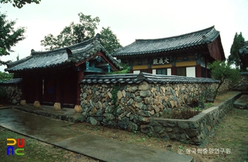 포항 장기향교 대성전 전경