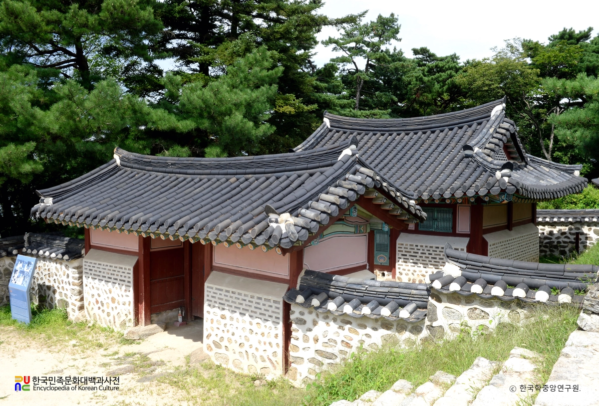 경기도 광주 청량당 정측면