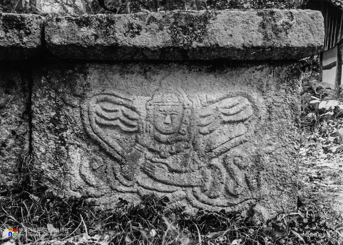 김제 금산사 금강계단의 기단 부조