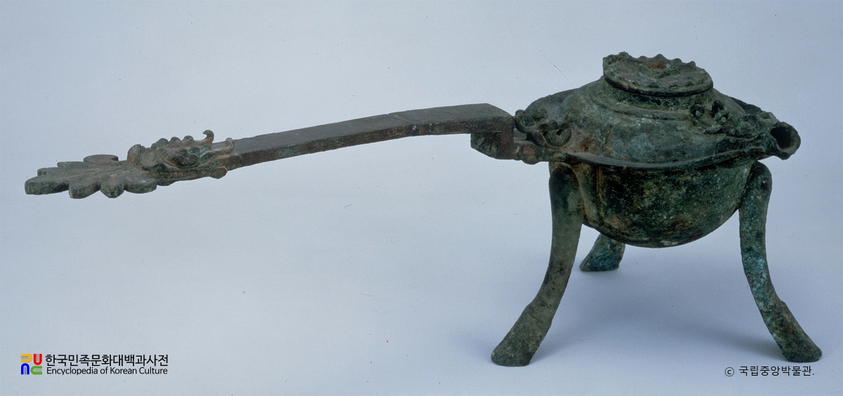 금관총 출토 초두