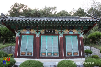 밀양 남계서원 충효사 정면