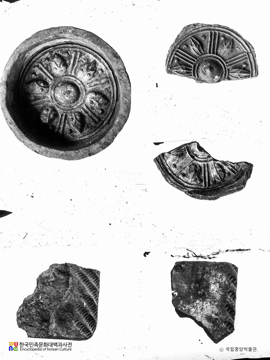 중국 길림 태왕릉 출토 각종 와편