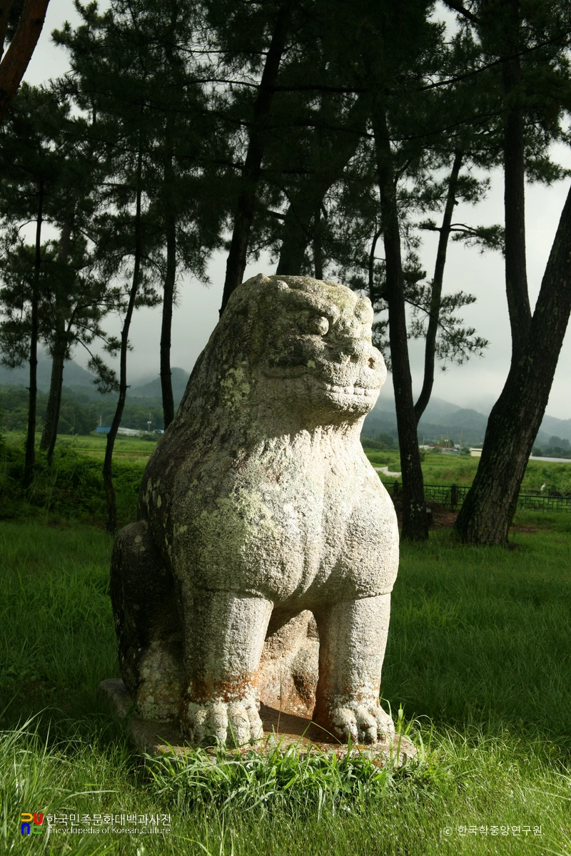 경주 괘릉석상 및 석주 일괄 중 사자