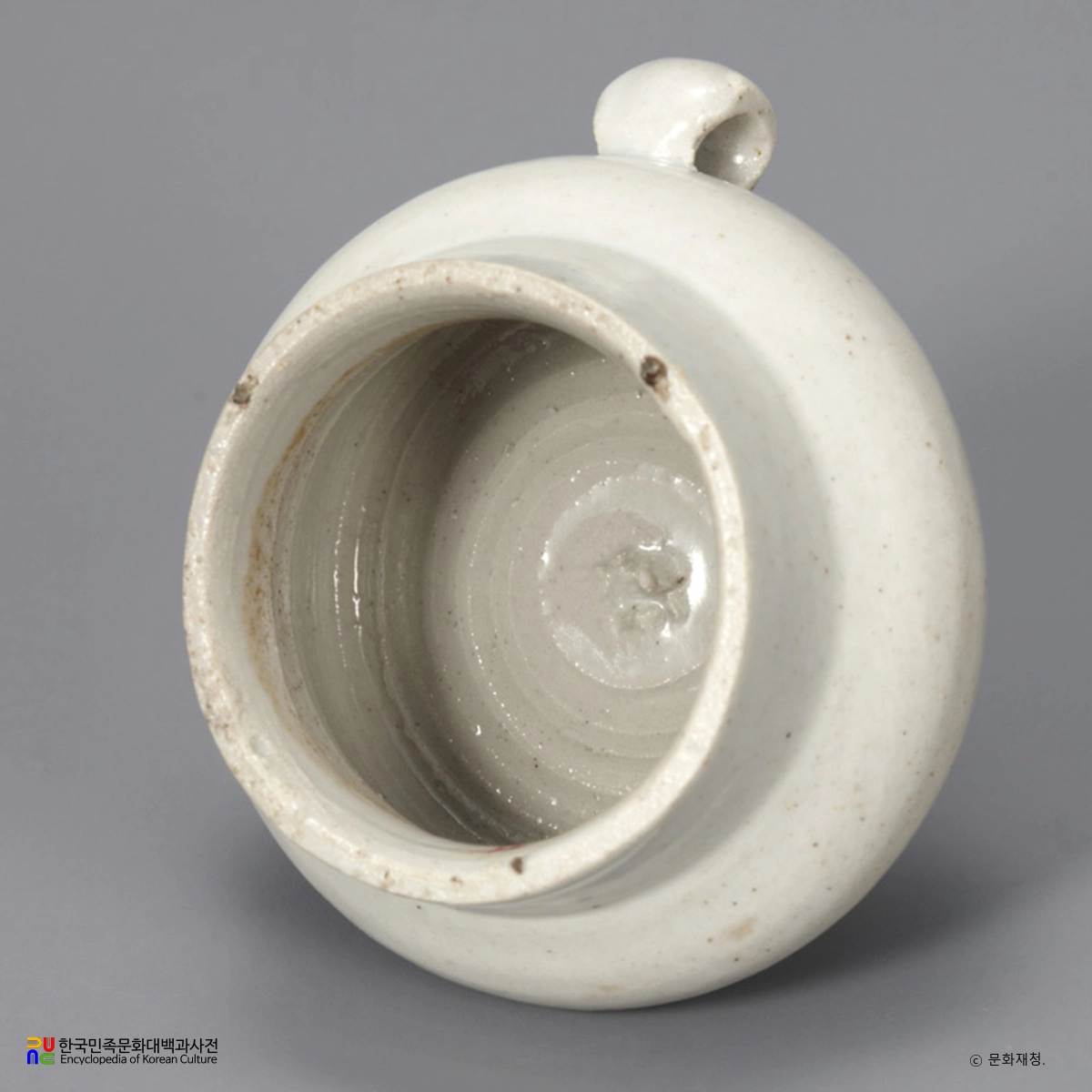 백자 병형 주전자