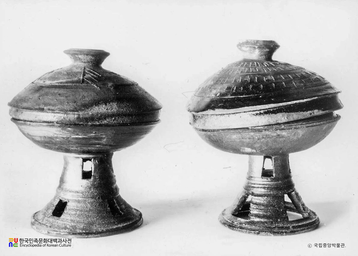 경남 양산 북정동 고분 유개고배