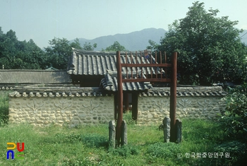 장수 어서각 전경