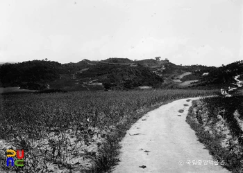 안변 고산리 산성 전경