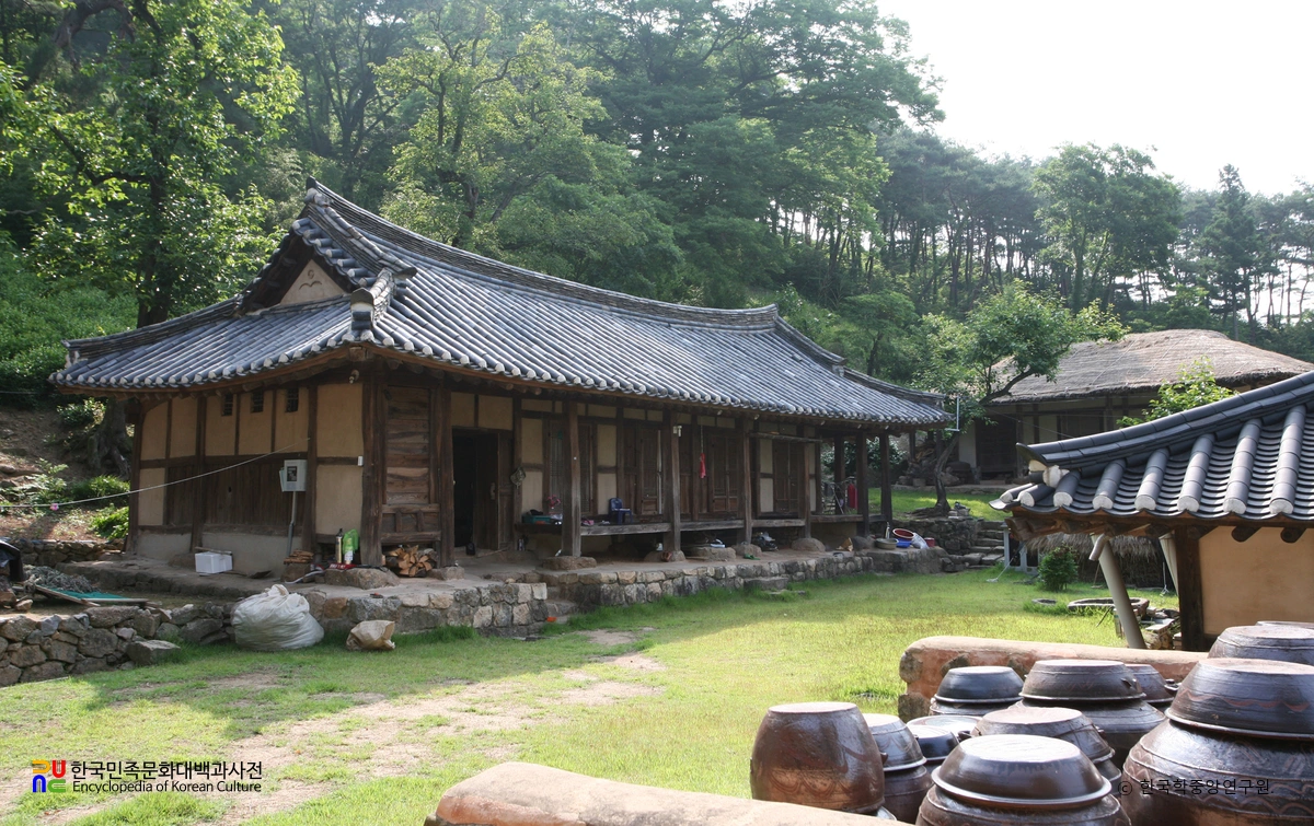 보성 율어리 고택 안채 정측면