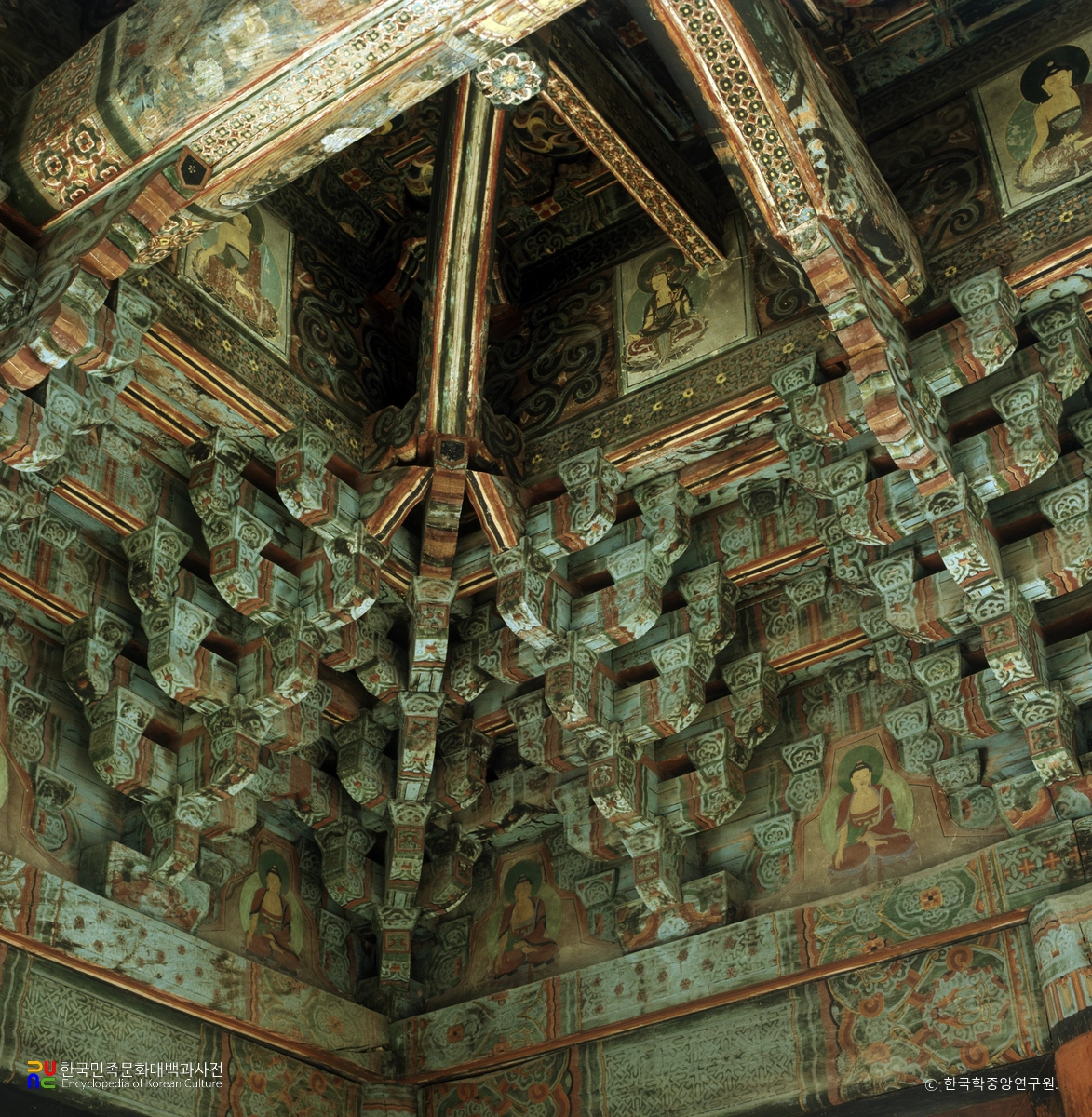 양산 통도사 대웅전 내부 공포