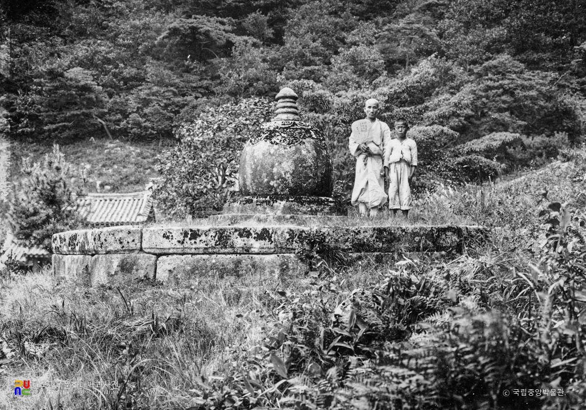 장단 화장사 지공정혜영조탑 전경