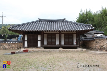 창녕 관산서원 중 서재