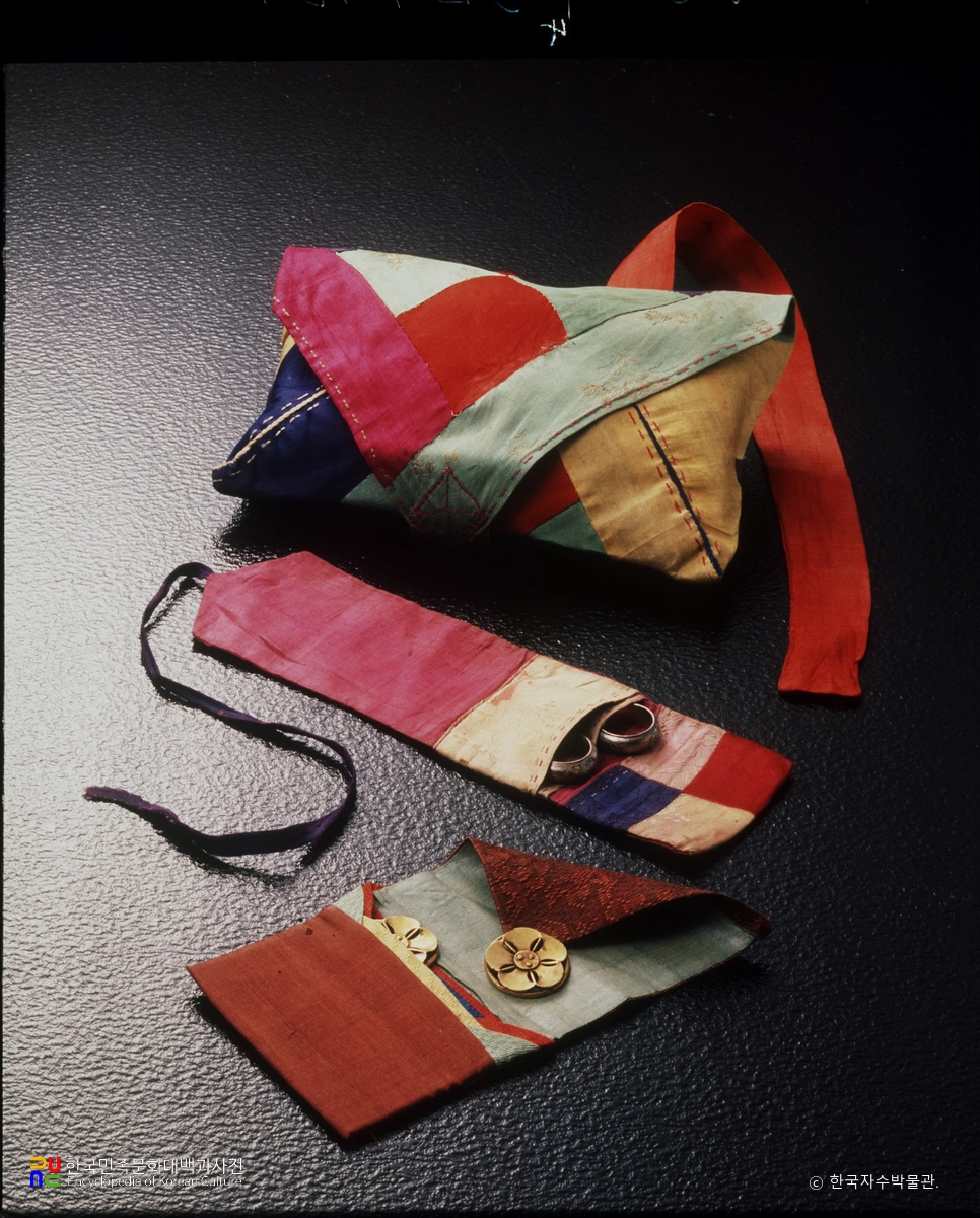 패물조각 쌈지