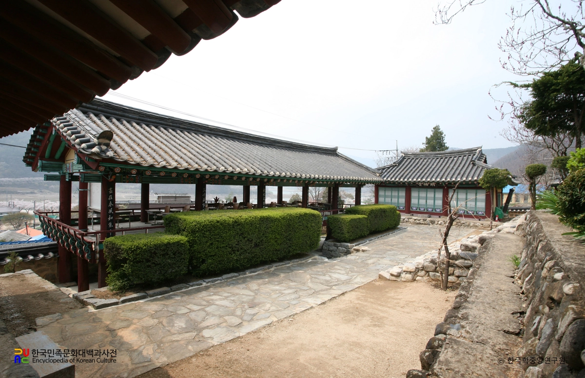 단양향교 풍화루 후측면