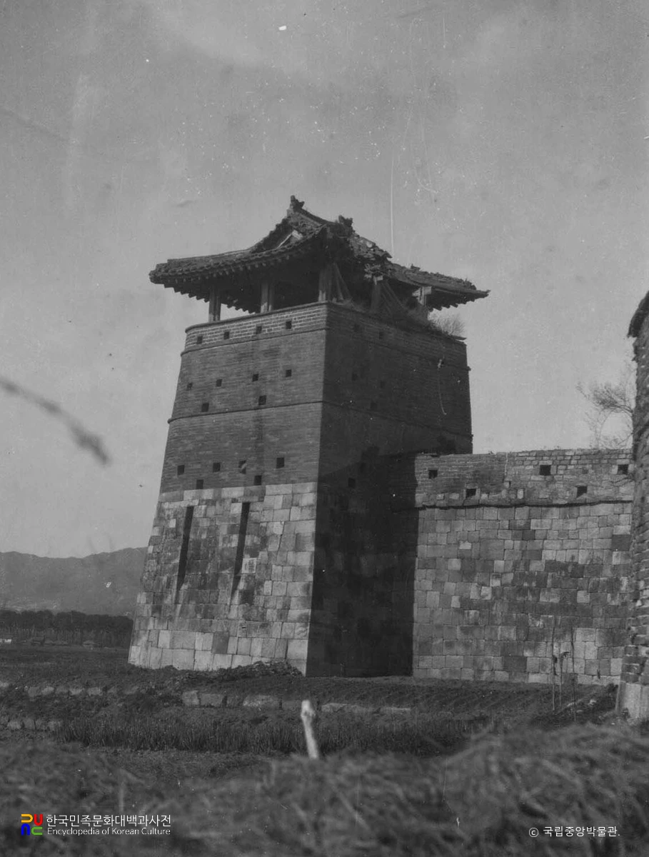 수원 화성 서북공심돈