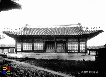 서울 경복궁 연생전 정면