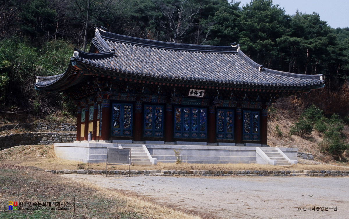 당진 영탑사 대웅전 정측면