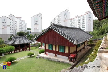 사천향교 명륜당 후측면