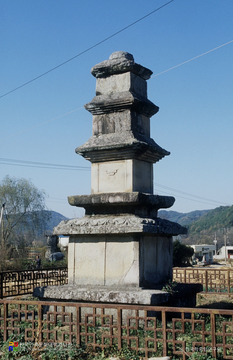 안동 임하동 동 삼층석탑