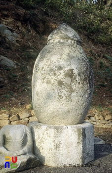 청주 안심사 세존사리탑