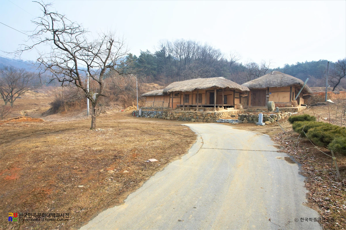 이천 어재연 고택 전경