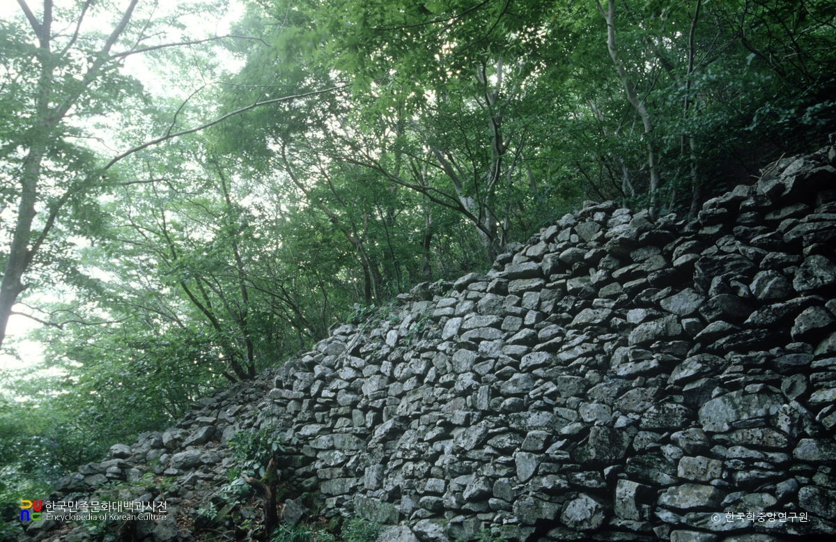 장성 입암산성 성벽