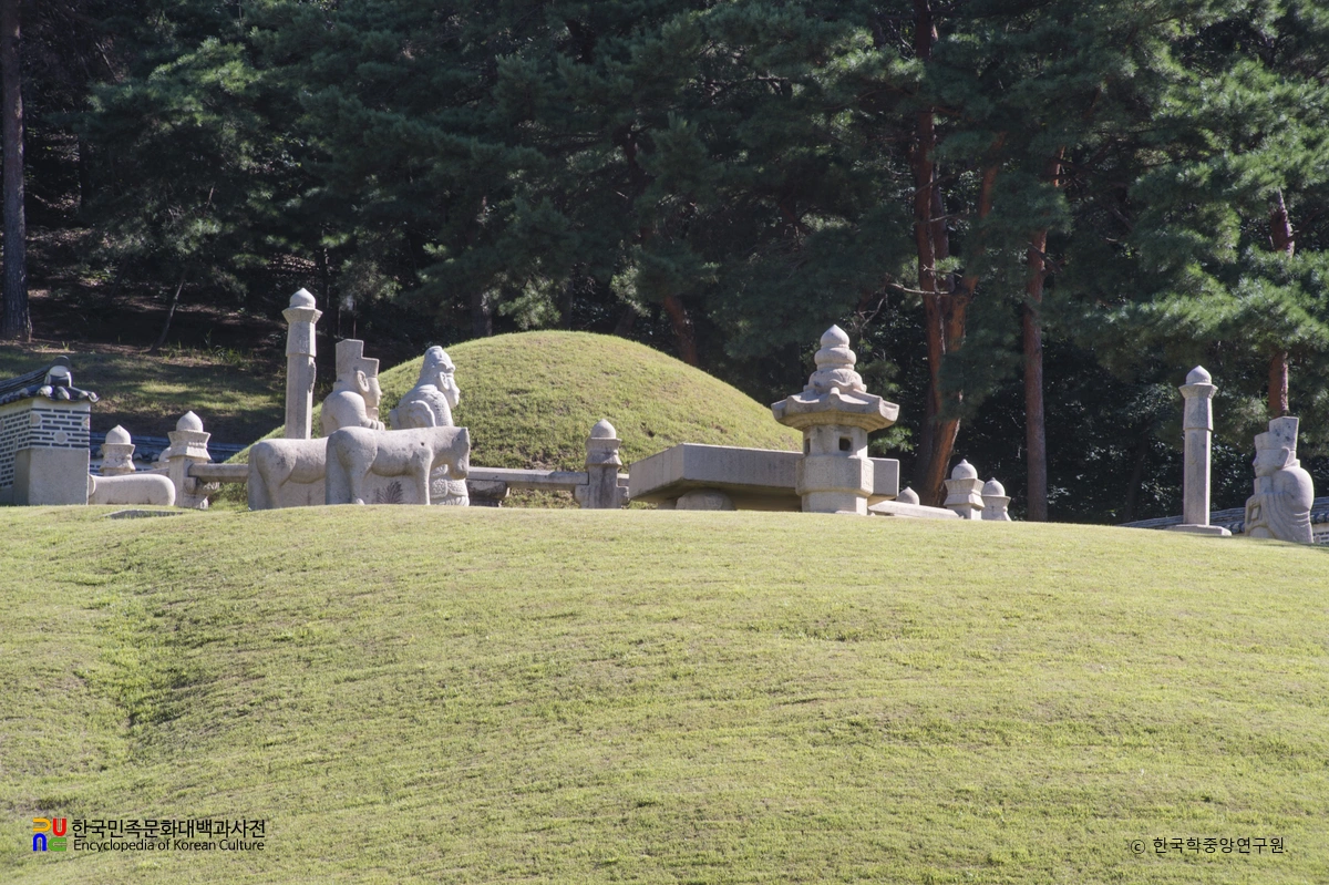 고양 서오릉 중 익릉 정측면
