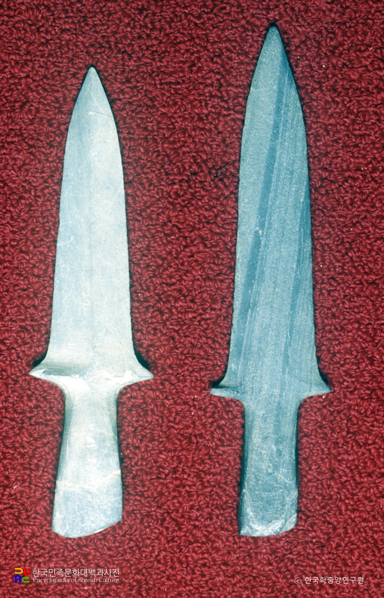 제원 황석리 유적 출토 칼