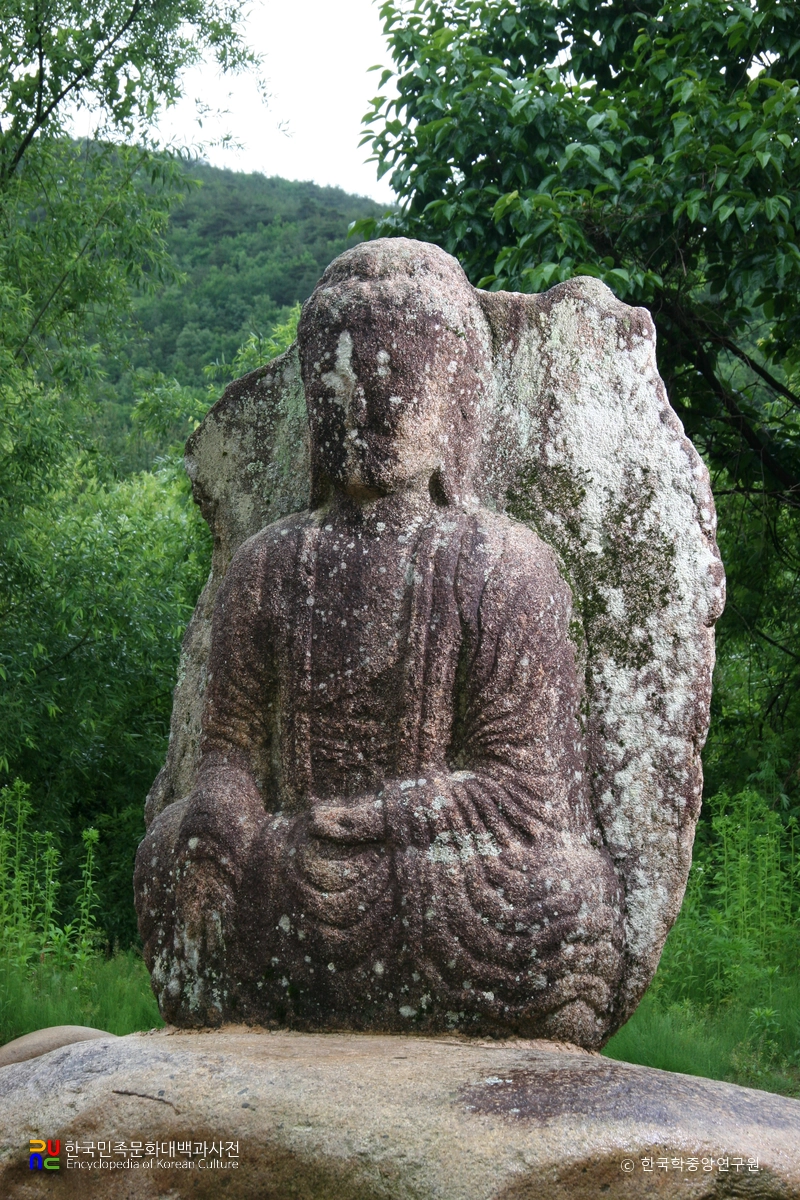 군위 인각사 석불 좌상