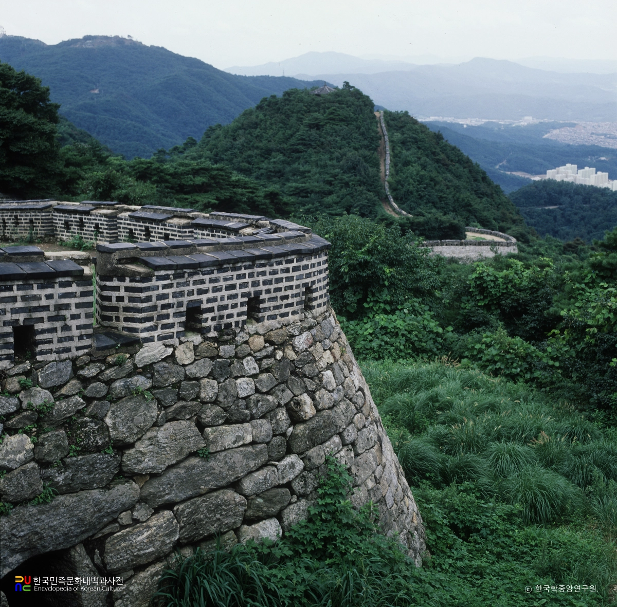 경기도 광주 남한산성 성벽