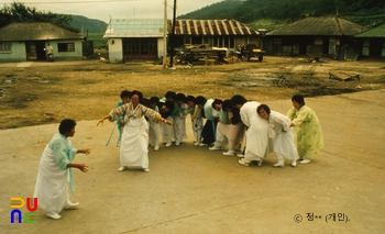 꼬리잡기 / 꼬리따기