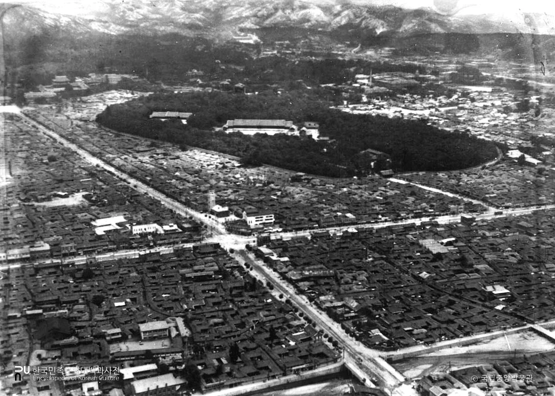 서울 종로 종묘와 경복궁 등