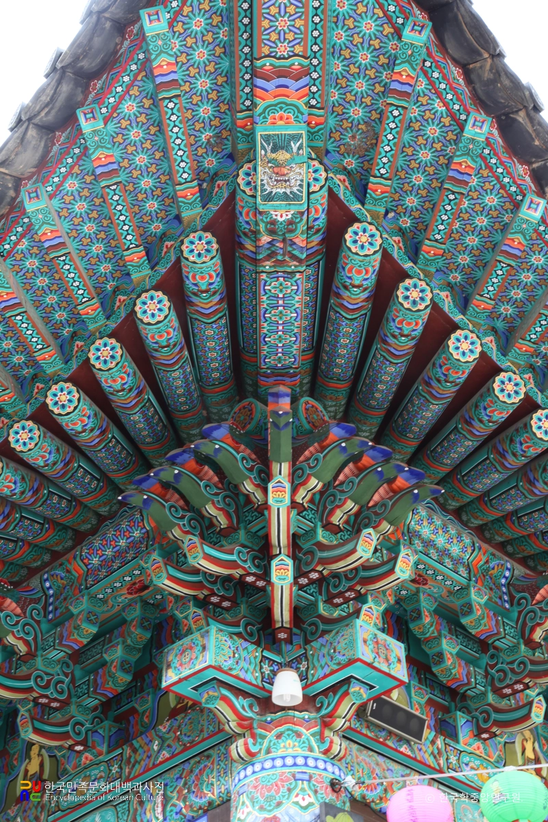 진주 응석사 대웅전 공포