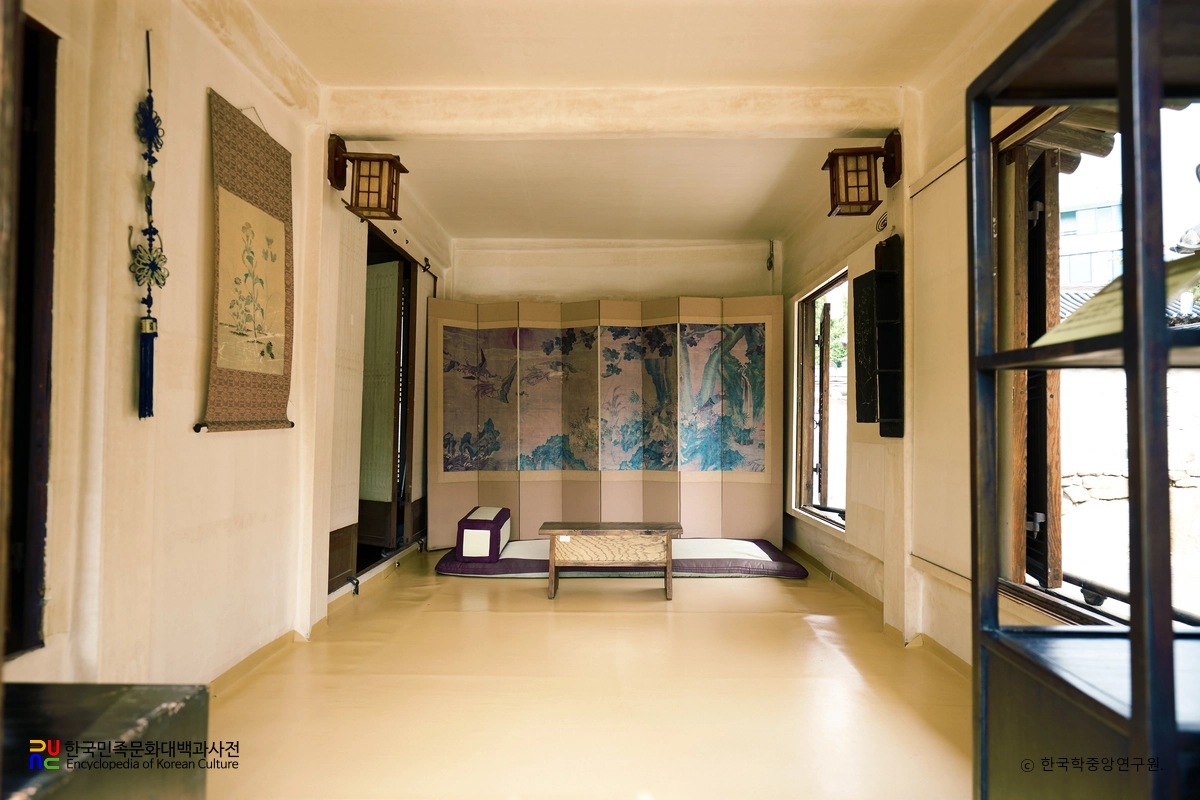 서울 삼각동 도편수 이승업 가옥 안채 내부