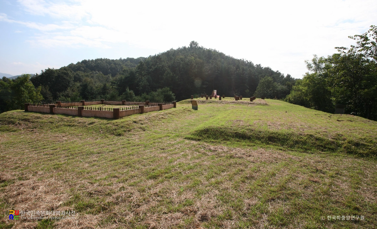 공주 정지산 유적