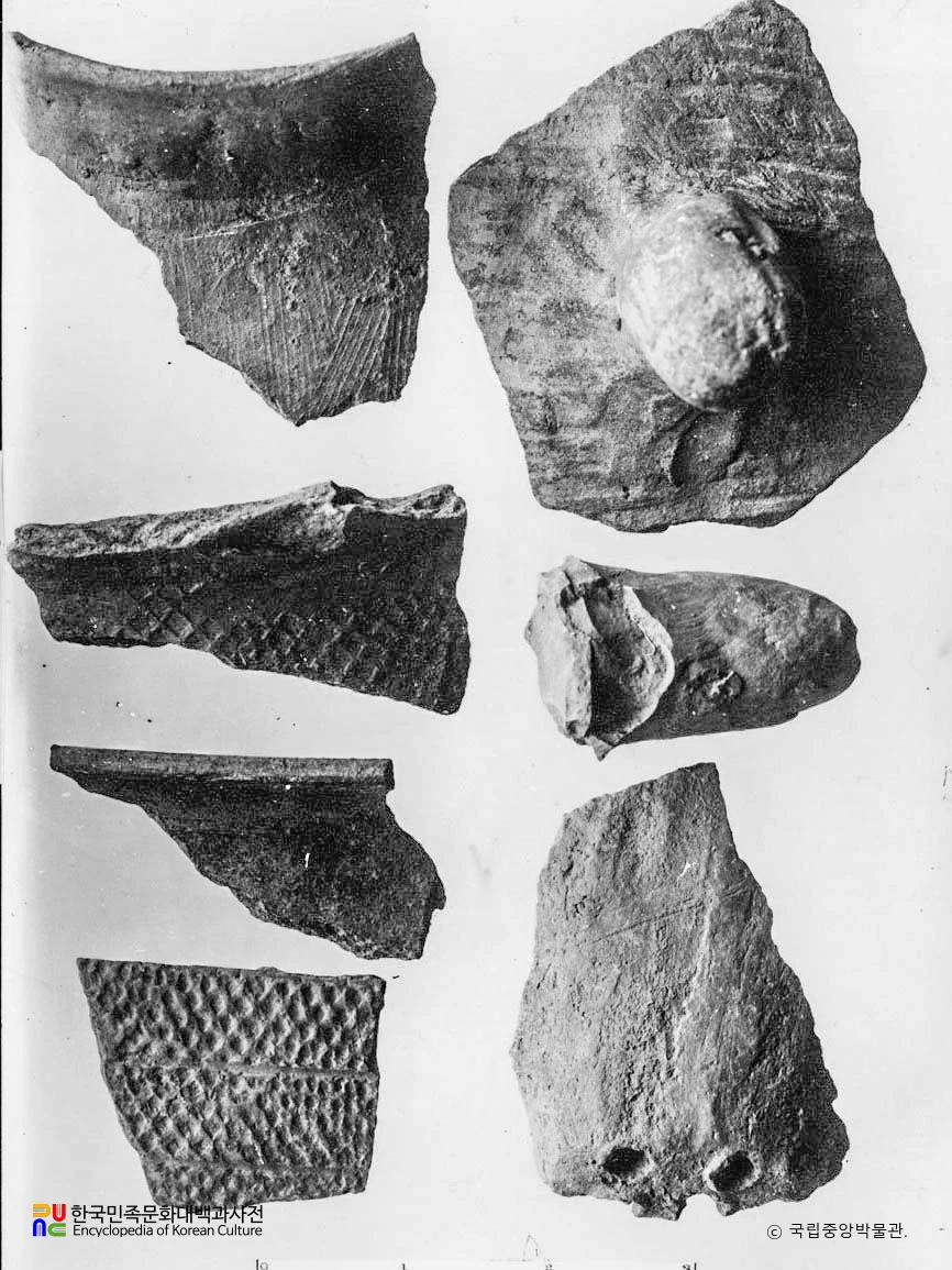 경남 양산 남부동 패총 출토 토기편