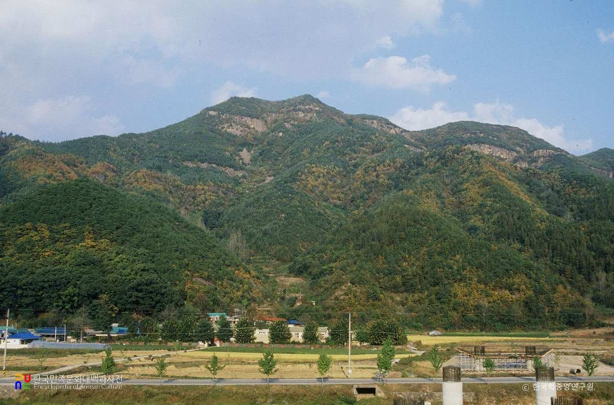 적상산