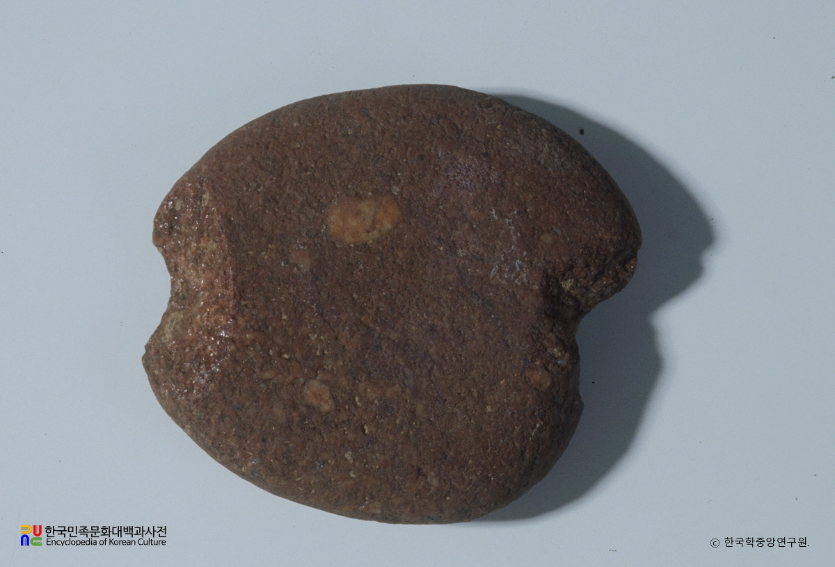 서울 암사동 출토 그물추