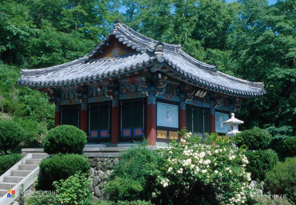 포항 고석사 중 보광전 우측면