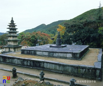 김제 금산사 금강계단 후면