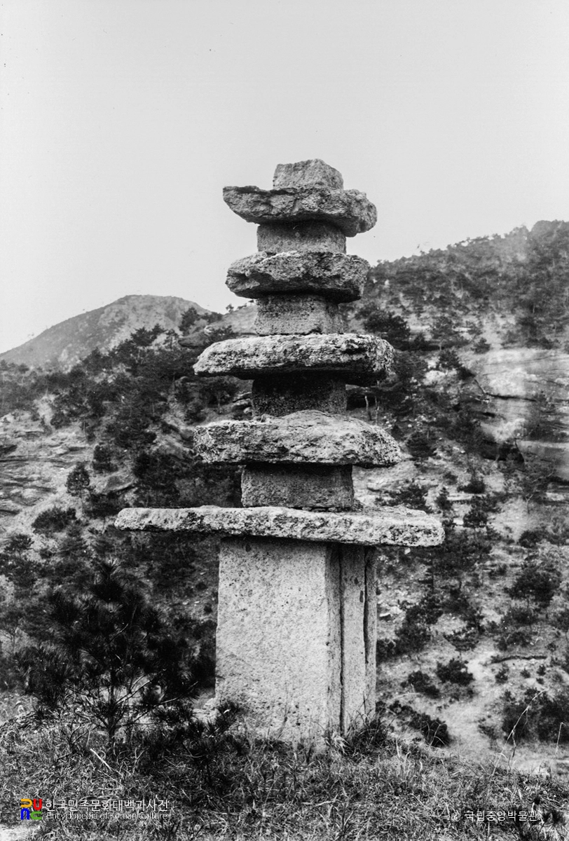 화순 운주사 제64호 석탑 동면