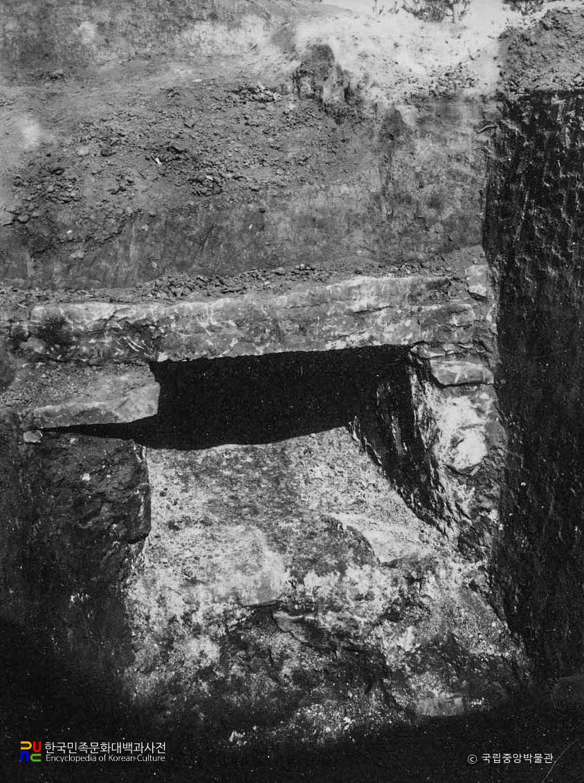 평안남도 대동군 호남리 금사총 연도