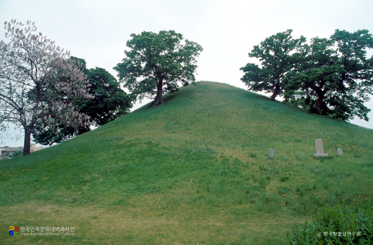 경주 대릉원 일원 중 봉황대 고분