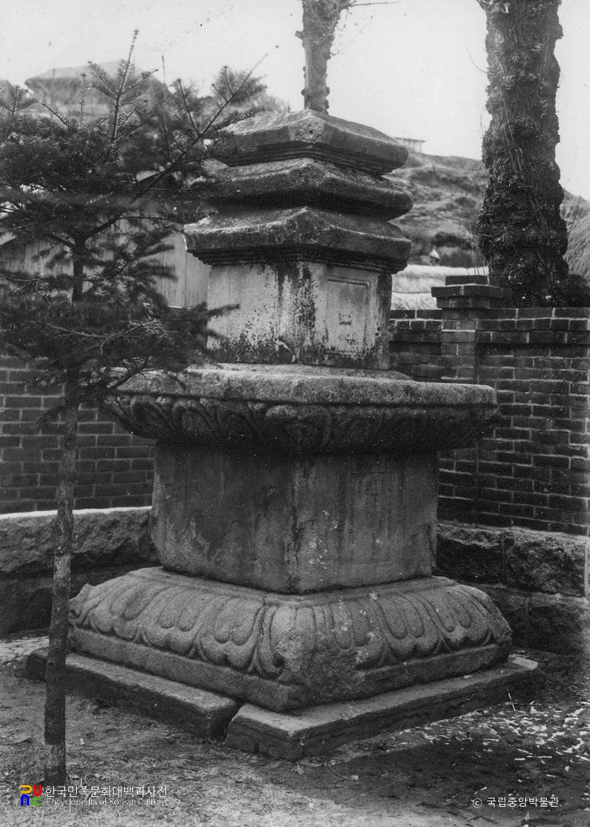 개성 흥국사탑 정측면