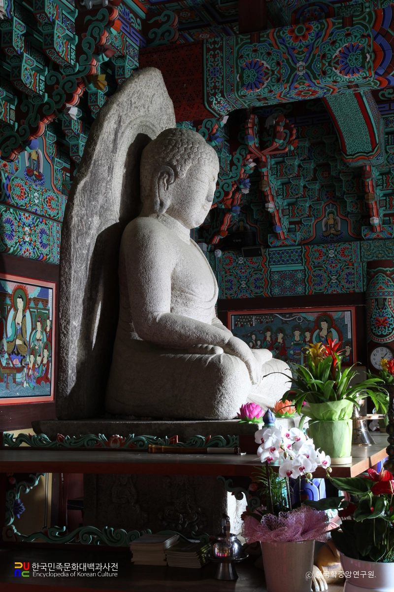 합천 청량사 석조여래좌상 좌측면