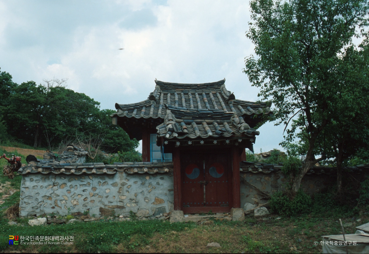 용인 약천선생 별묘 전경