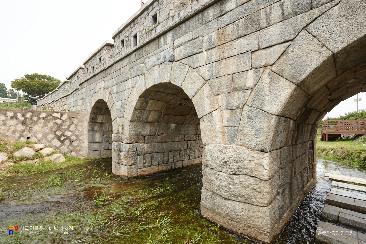 강화 석수문 후측면