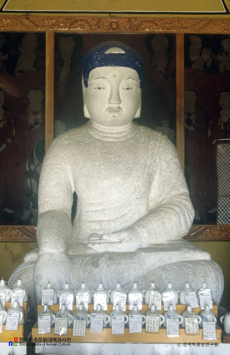 양산 용화사 석조 여래 좌상