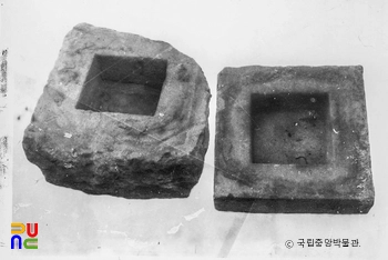 경주 분황사 모전석탑 발견 사리석함