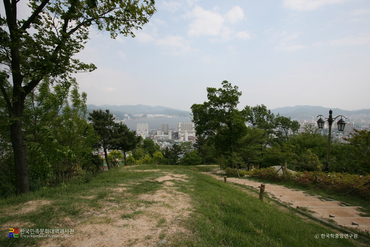 회원현 성지