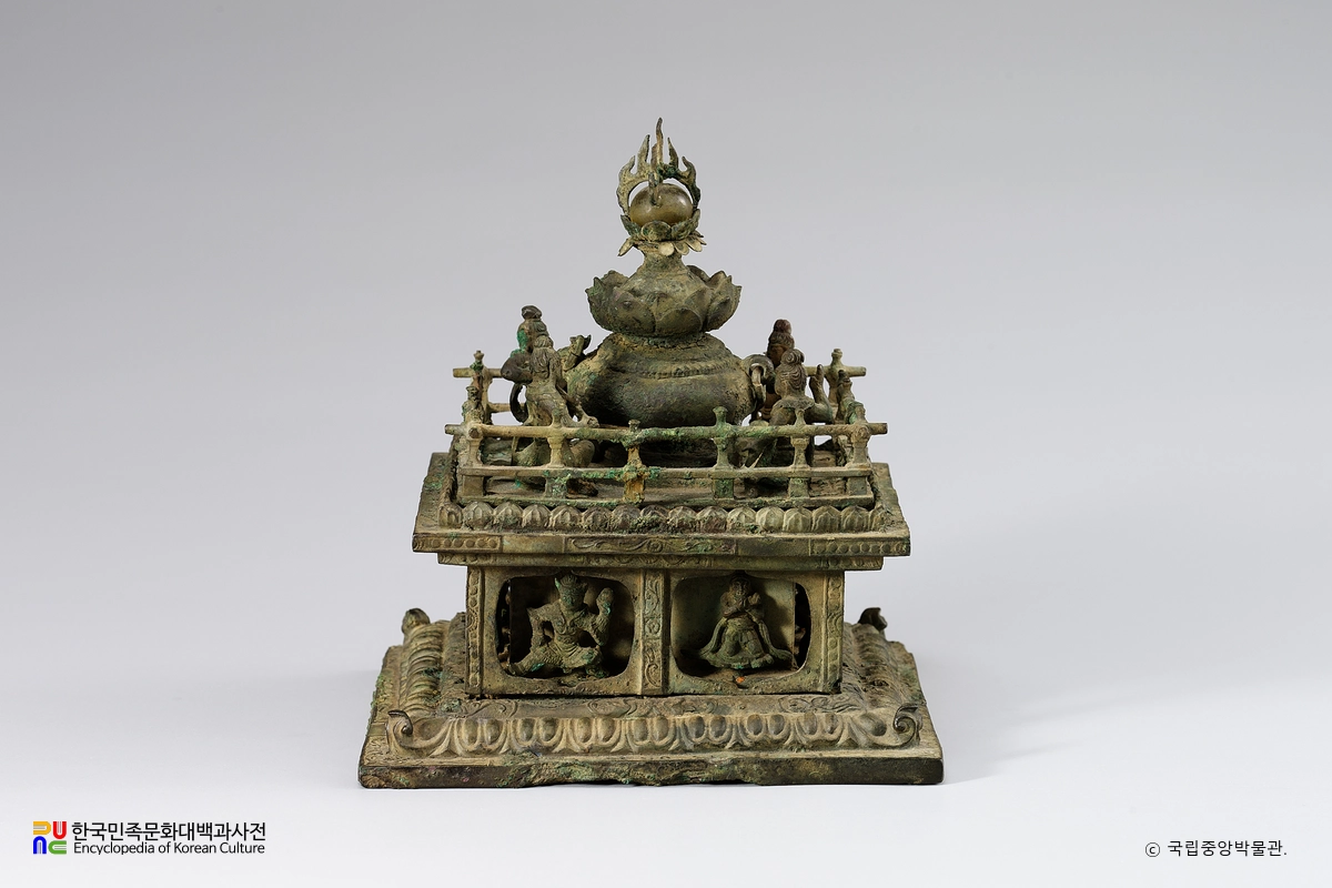 감은사지 서 삼층석탑 사리장엄구